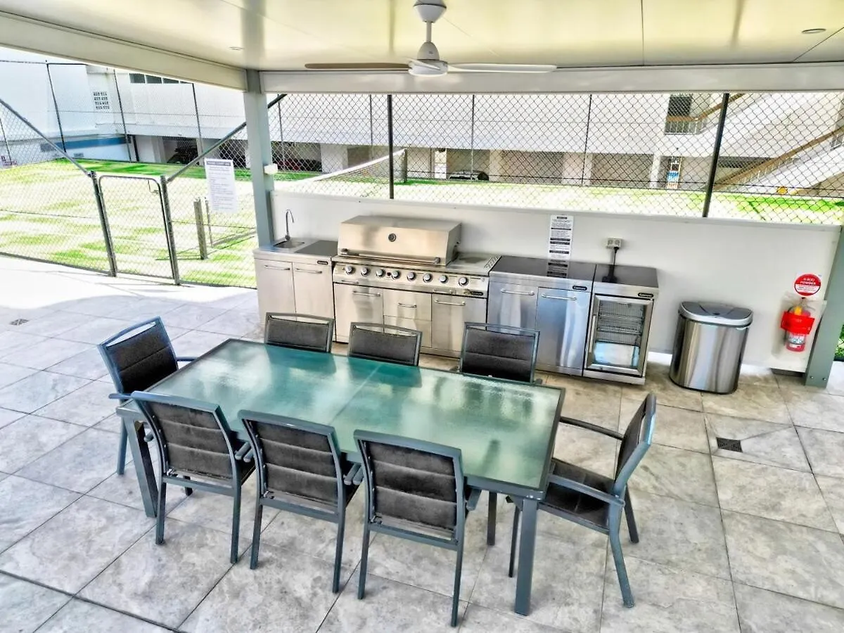 Oceanfront 1 Bedroom Athena By The Sea Gold Coast Australia